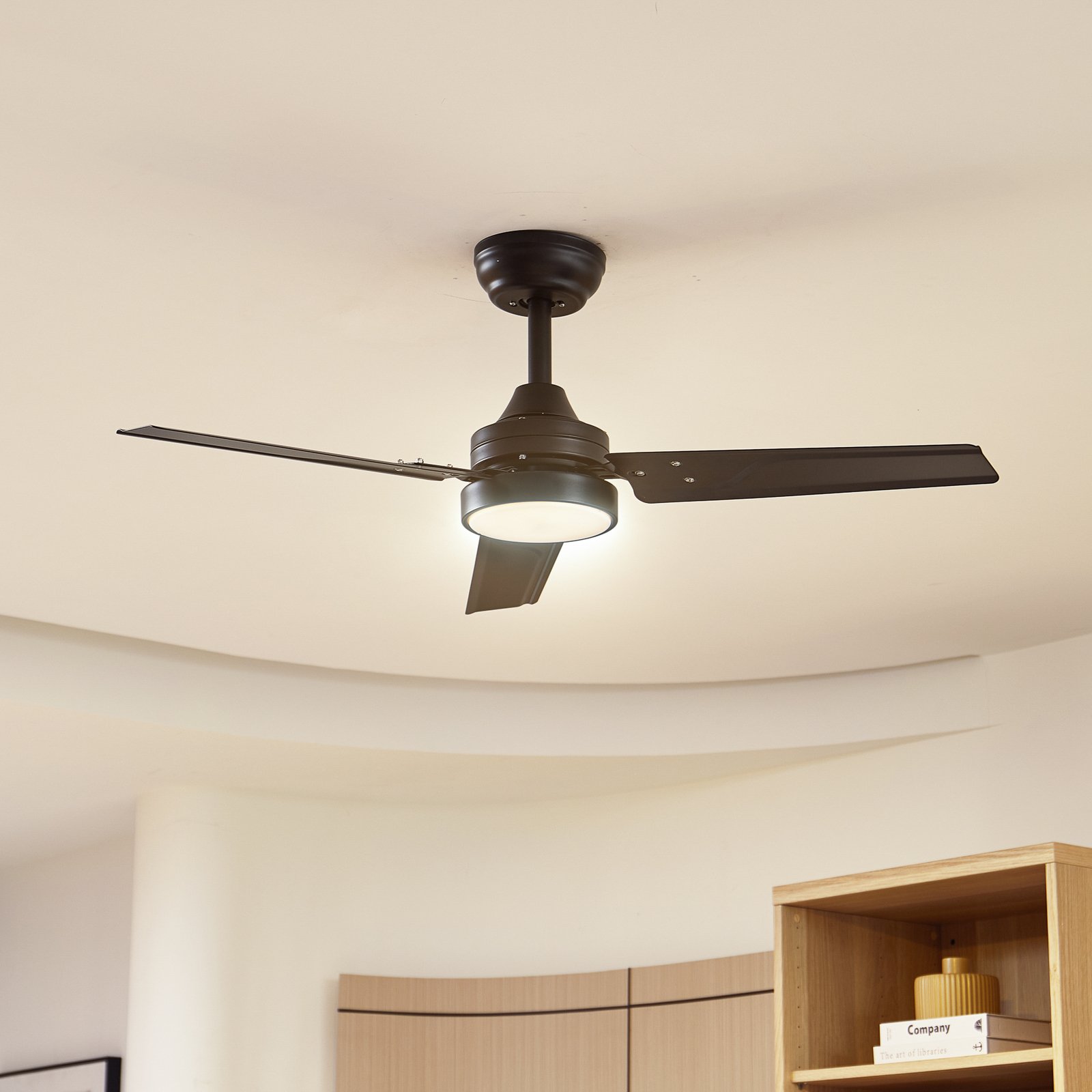 Lindby LED ceiling fan Aerallo, black, CCT, quiet