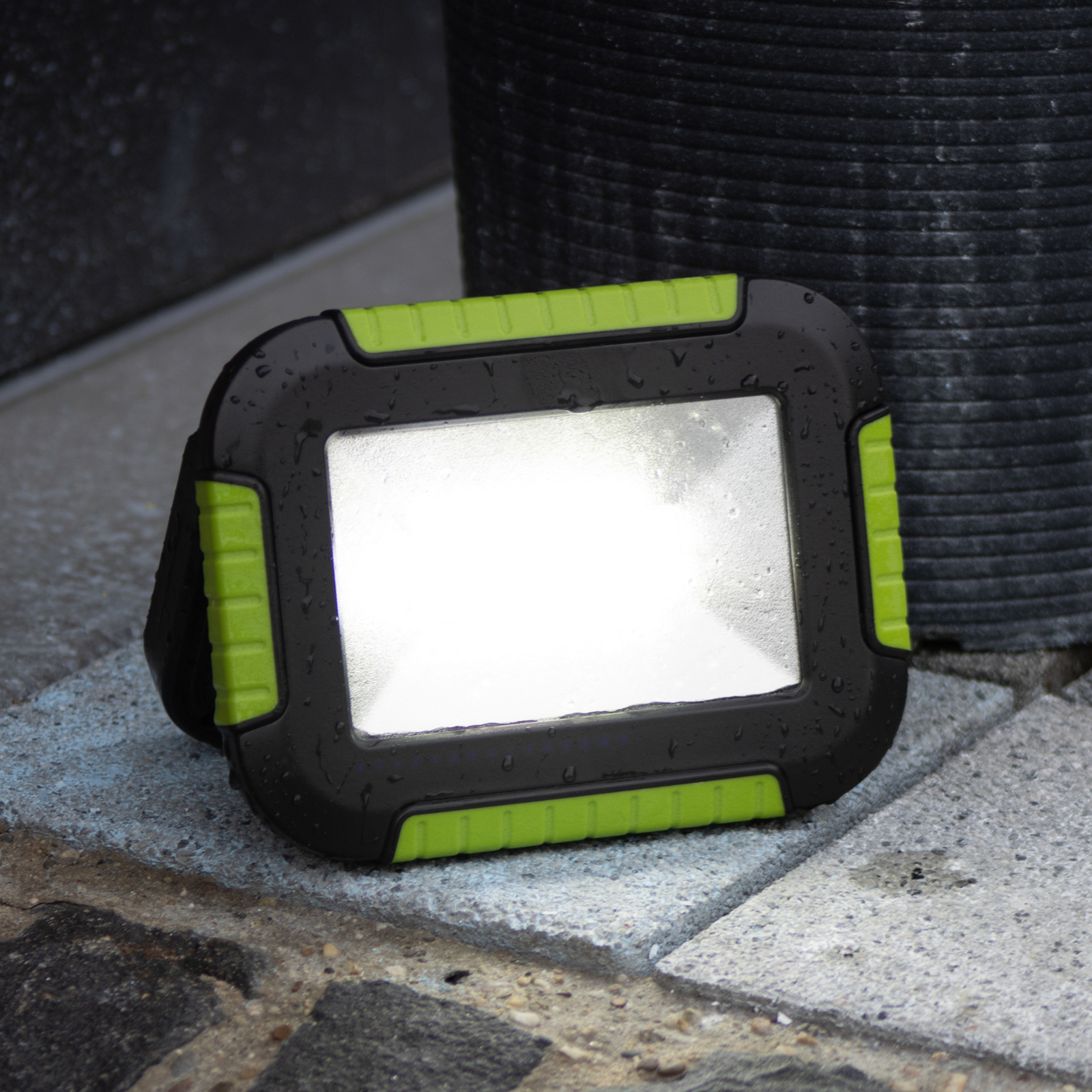 Faretto da esterno a LED ricaricabile 850946, nero/verde, lunghezza 16 cm