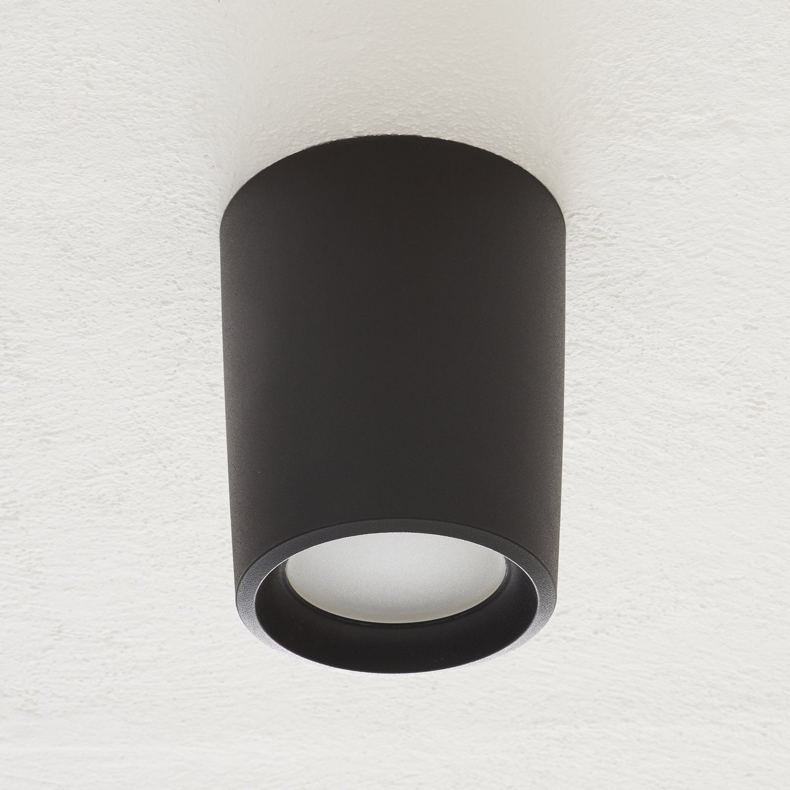 Fumagalli Livia downlight Ø 18 cm 3,000 K black/frosted, cast resin, polycarbonate, E27, 15 W, energy efficiency: A+, H: 20 cm