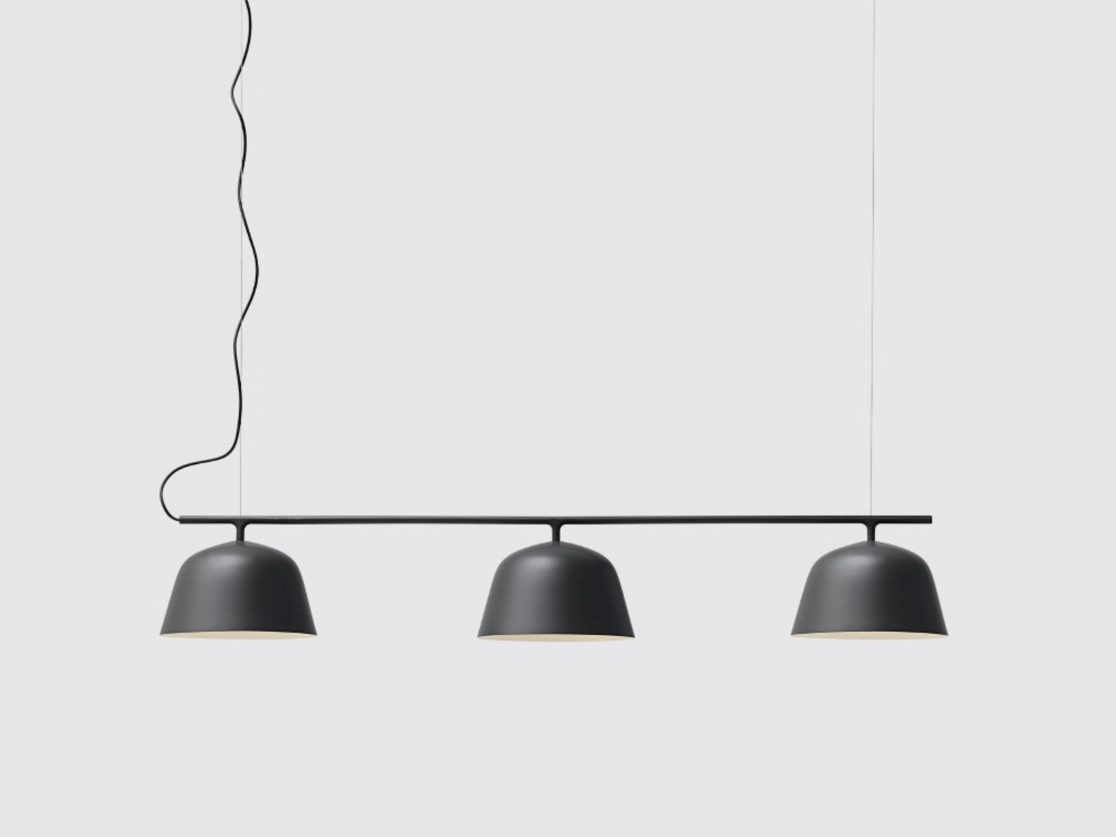 Ambit Rail Lustră Pendul Black - Muuto