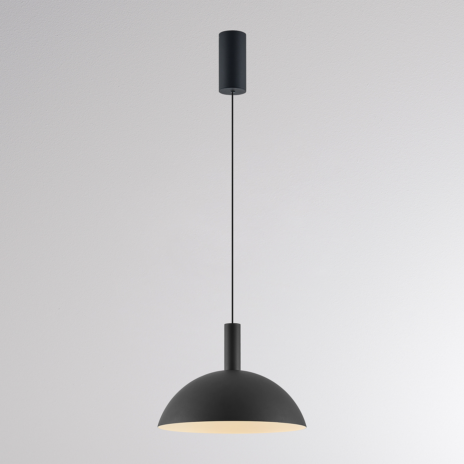 LED-hänglampa LORA II, svart, Ø 24 cm, dimbar, 40° CCT