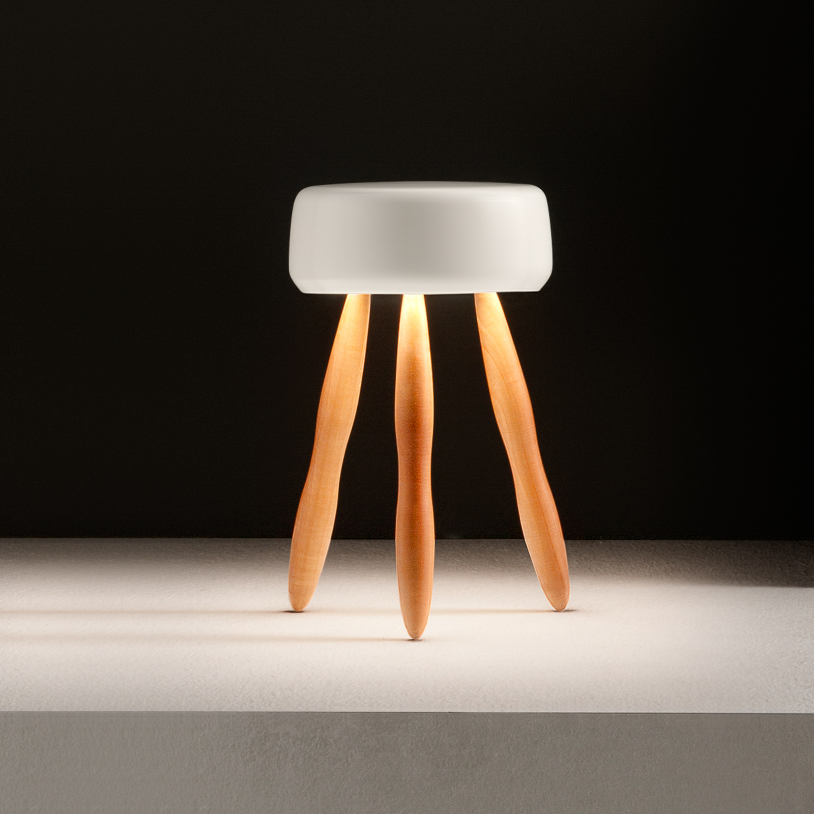 OLEV Drum -design-pöytälamppu, akku puu/valkoinen