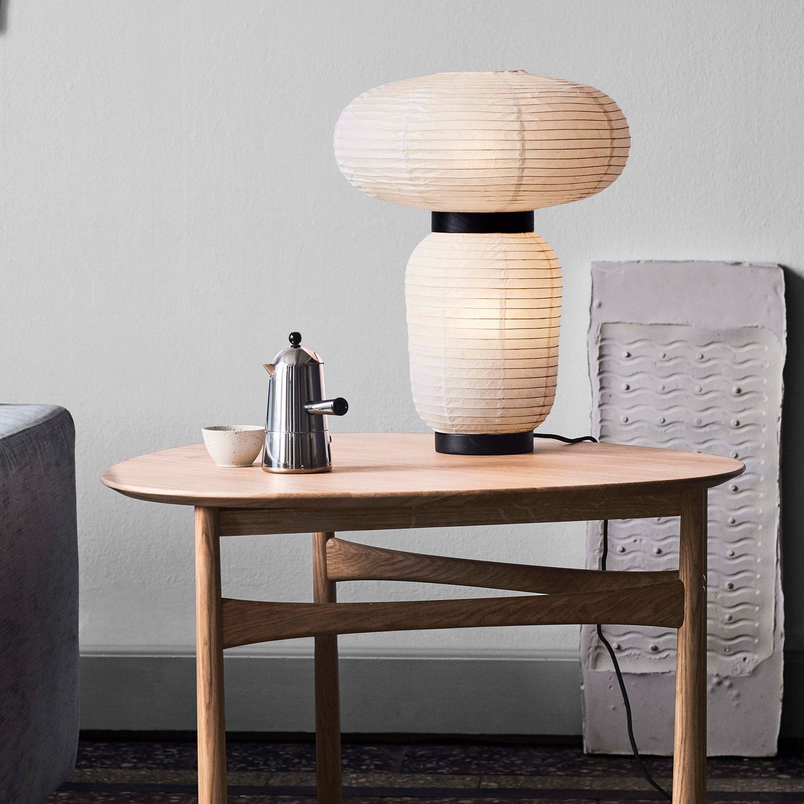 Formakami JH18 Lampe de Table Ivory White/Black Stained Oak - &Tradition