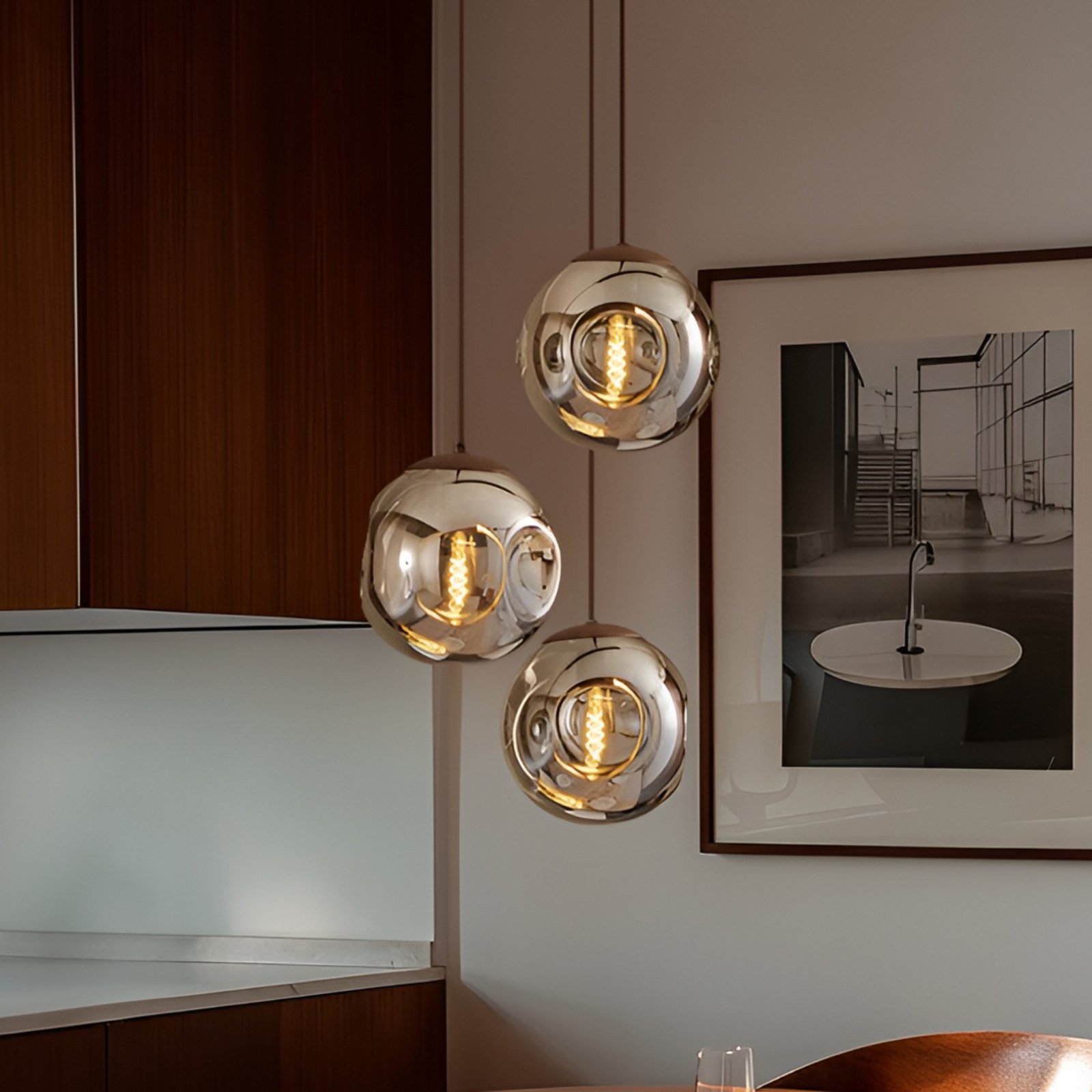 Candeeiro suspenso Lindby Valentina, E27, Ø 49 cm, cinzento fumado, vidro