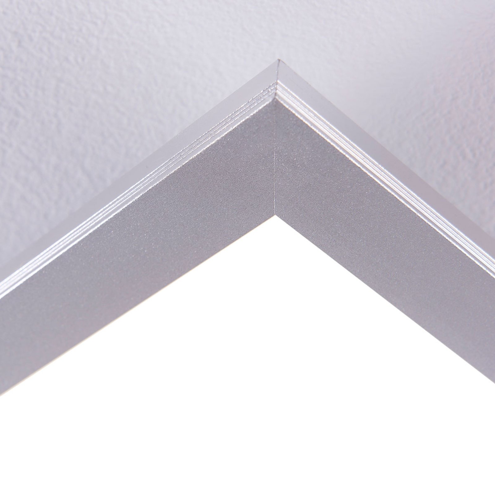 Livel LED Plafondlamp 4.000K 120x30 White/Silver - Lindby