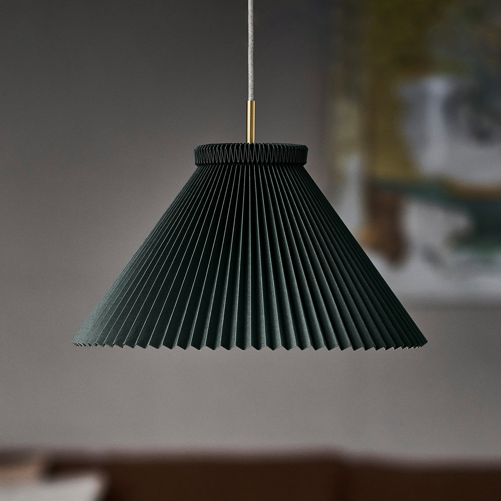 LE KLINT Hängeleuchte Model 1, moosgrün, Papier, Ø 44 cm