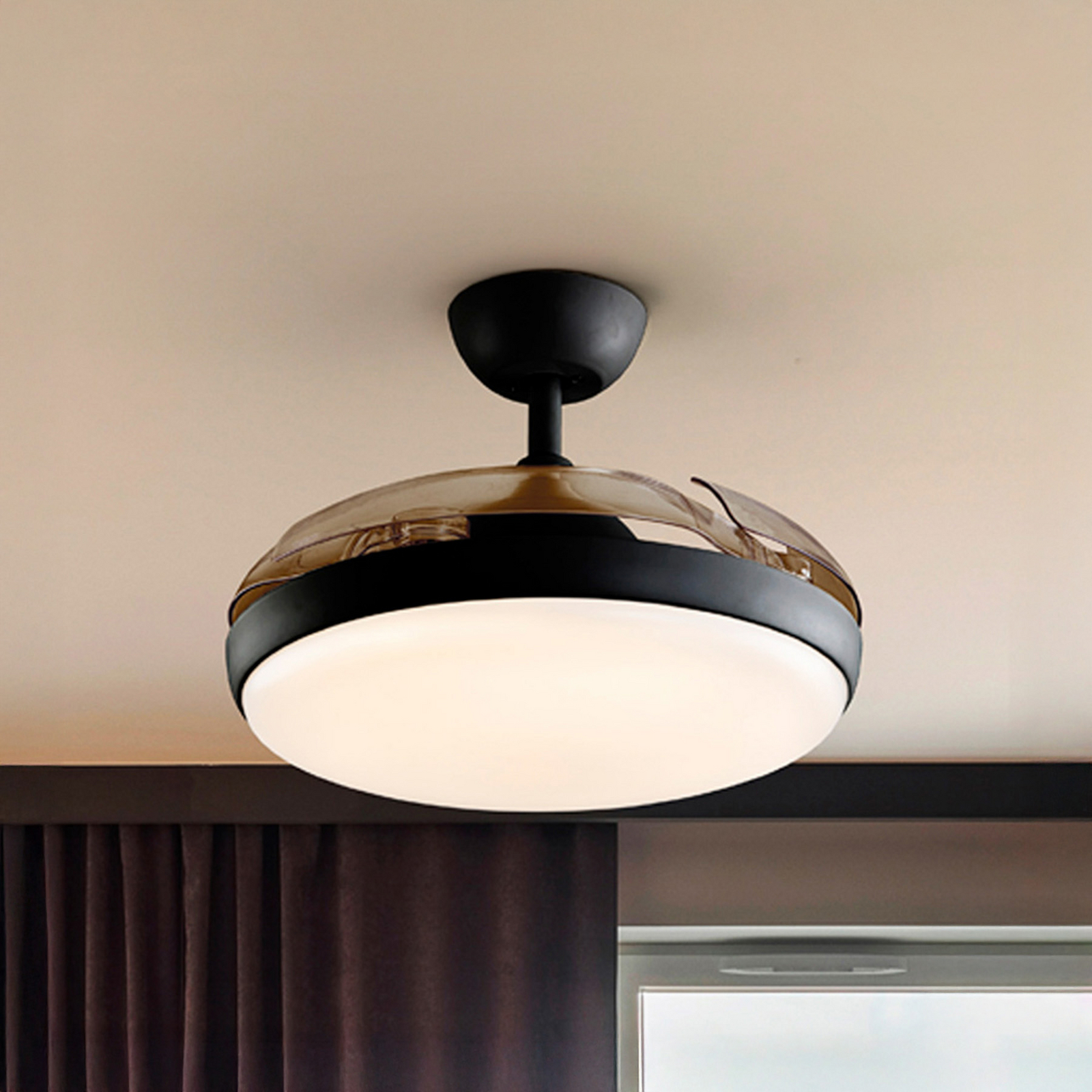 LED stropni ventilator Venturi črn/dimast DC Ø 106 cm tih