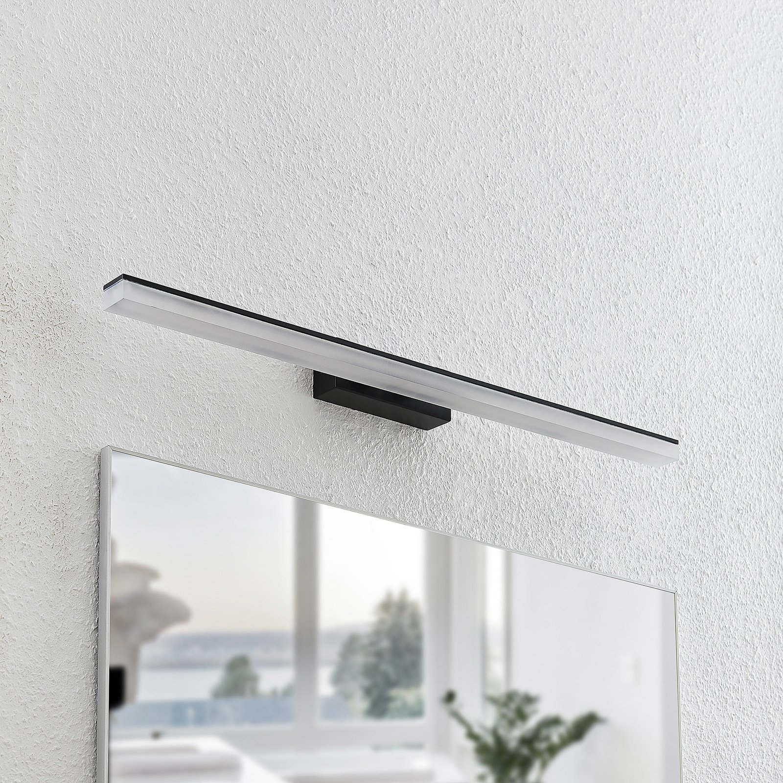 Lisana LED Wall Lamp IP44 L75 Black - Lucande