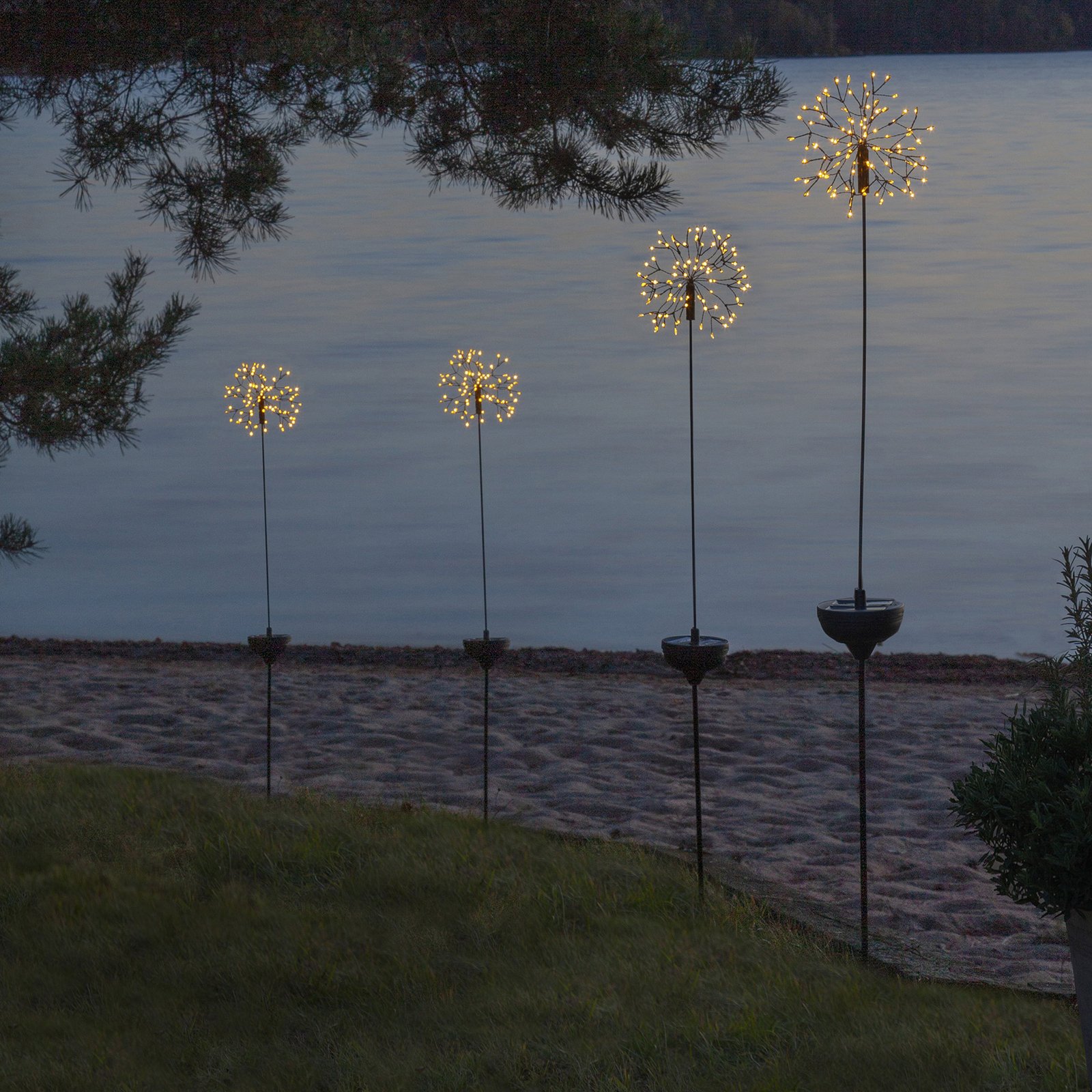 Firework LED-solcellelampe med jordspyd, 85 cm