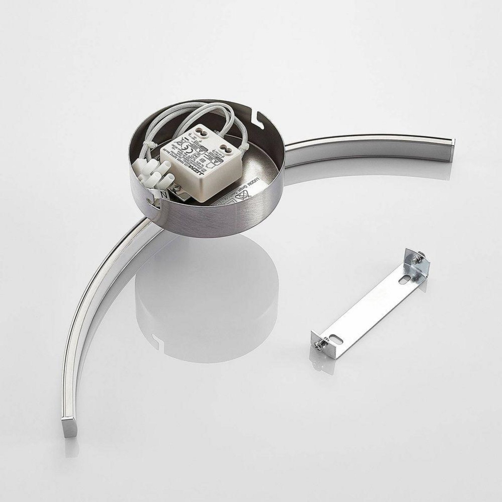 Iven Aplique de Pared Nickel/White - Lindby