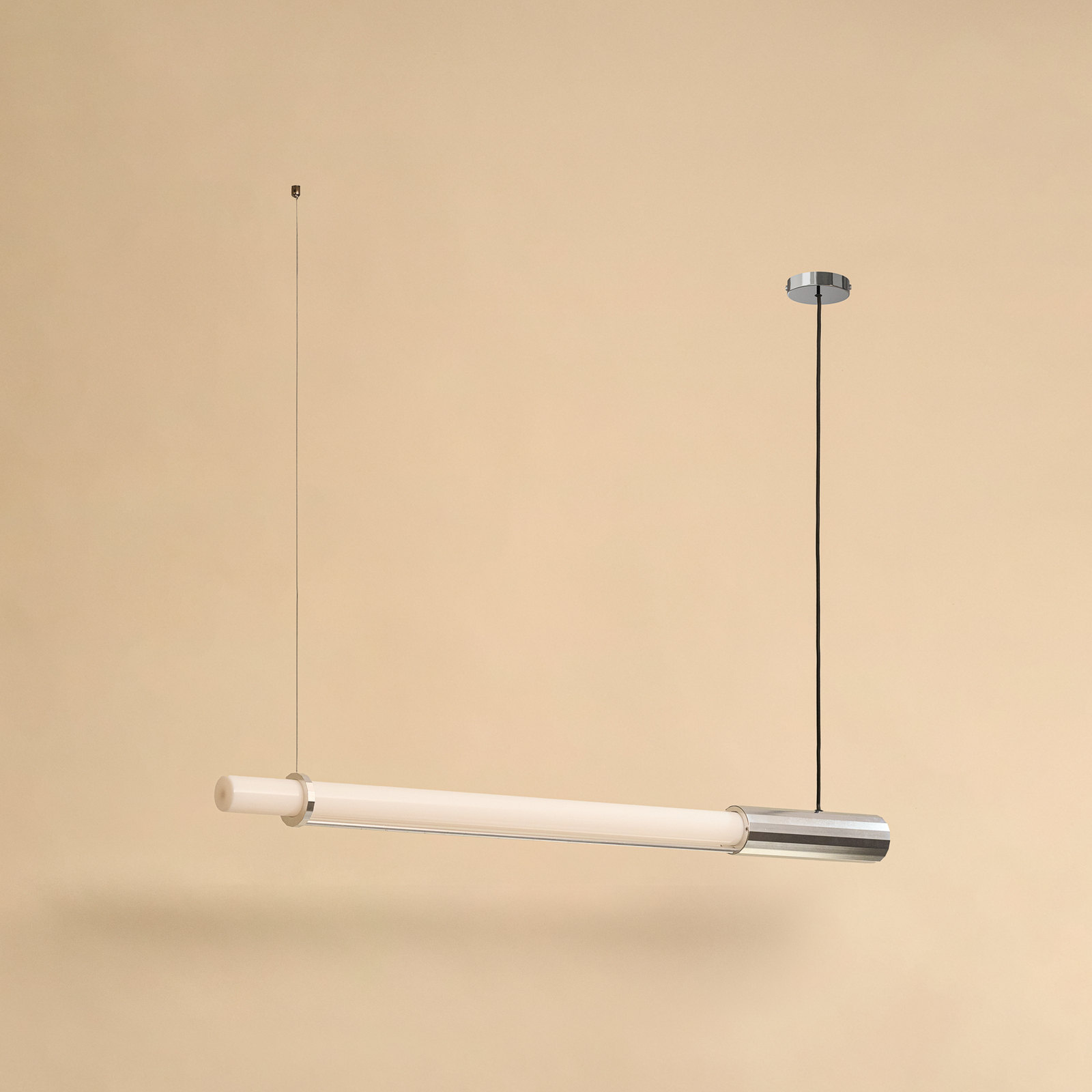 Lampada LED a sospensione In Fine, argento, lunghezza 105 cm - DCW