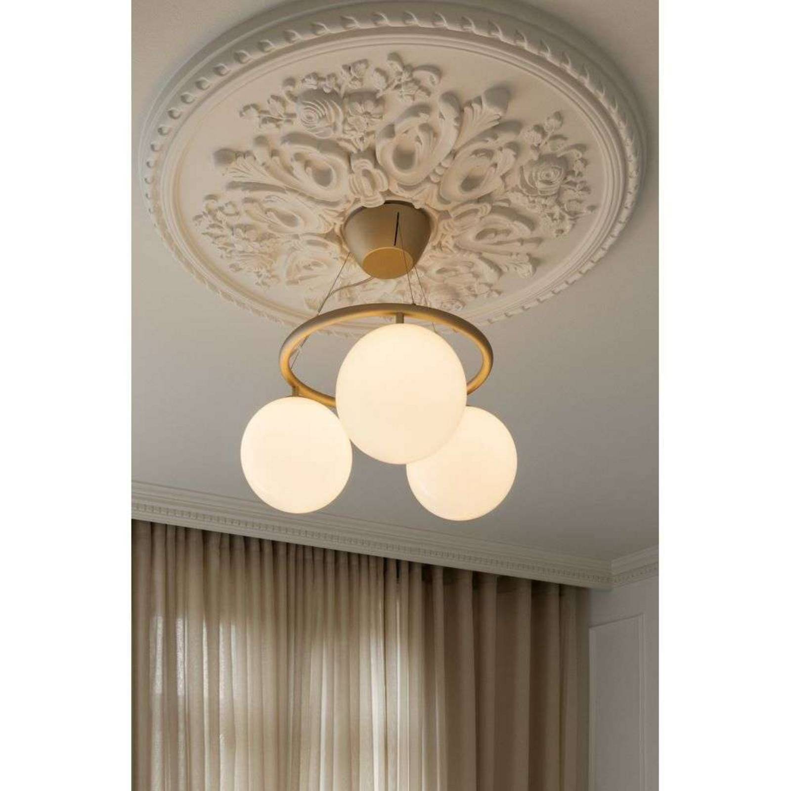 Żyrandol Nuura Miira 3 Circular, Ø 54 cm, mosiądz/opal