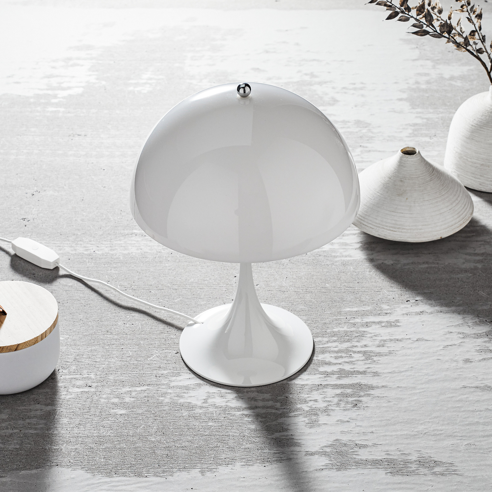 Louis Poulsen Panthella Mini lampa stołowa opal