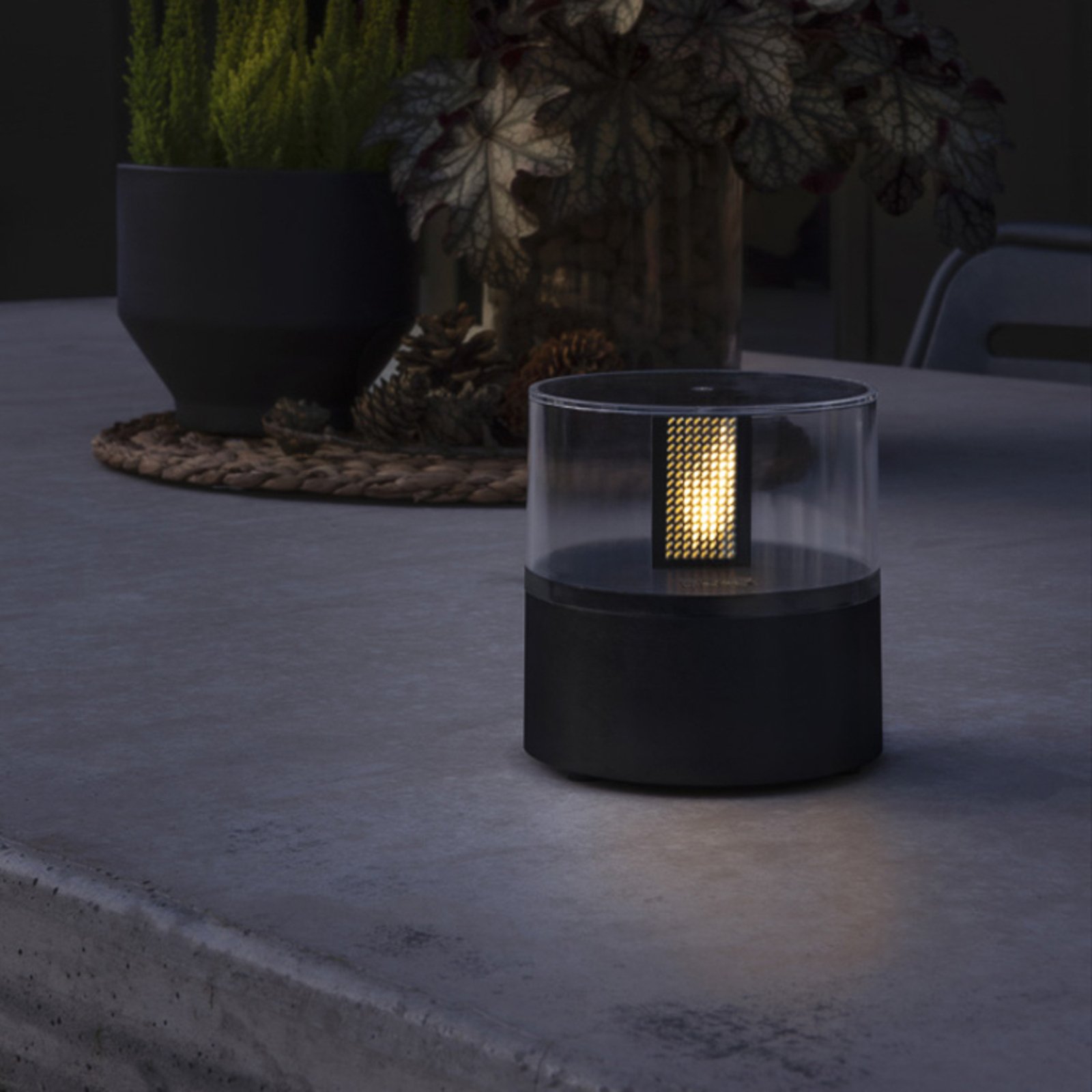 LED-Dekoleuchte mit Flammen-Effekt, Sockel schwarz