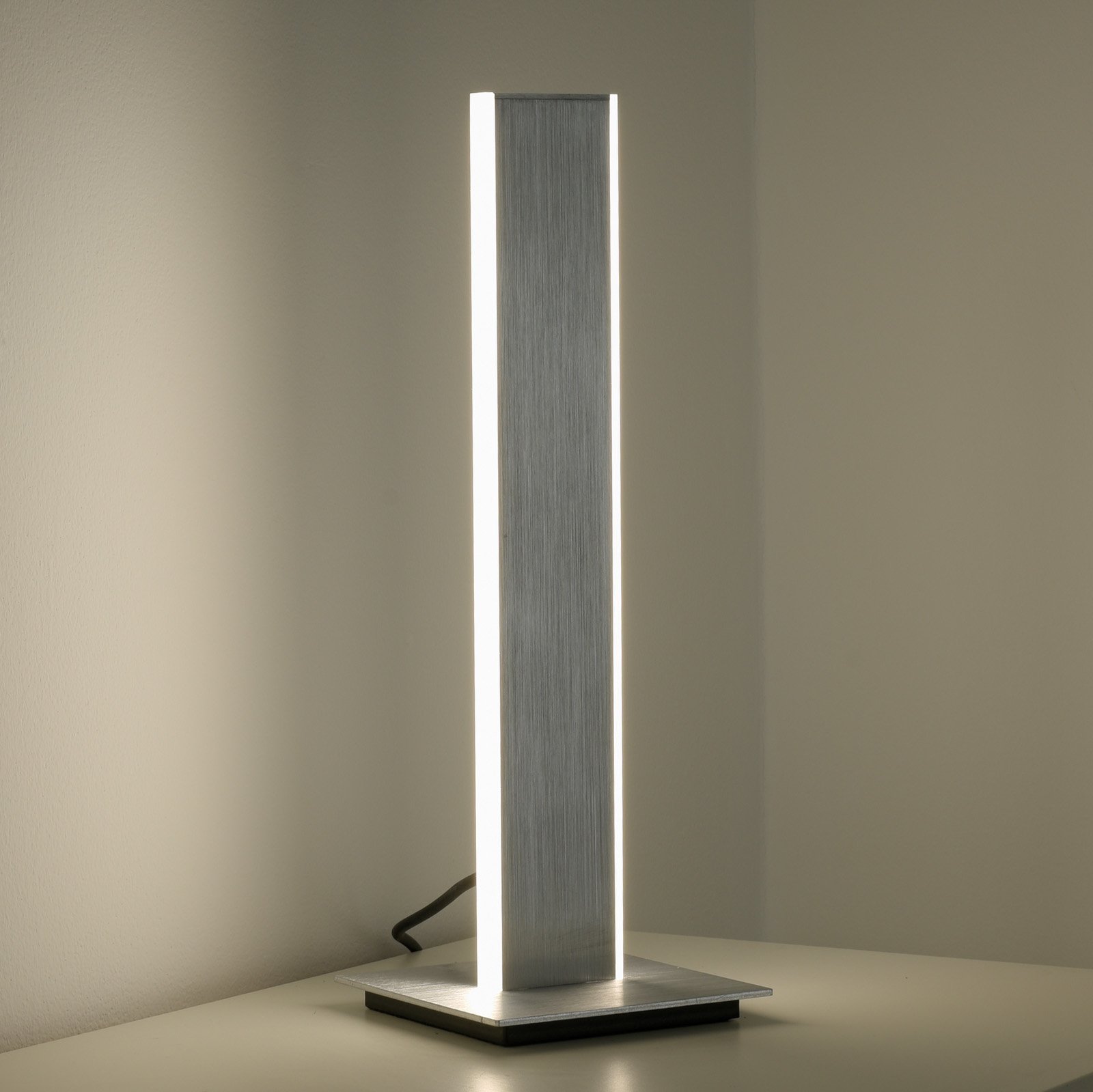 Paul Neuhaus Q-Adriana LED-Tischlampe, Höhe 40cm