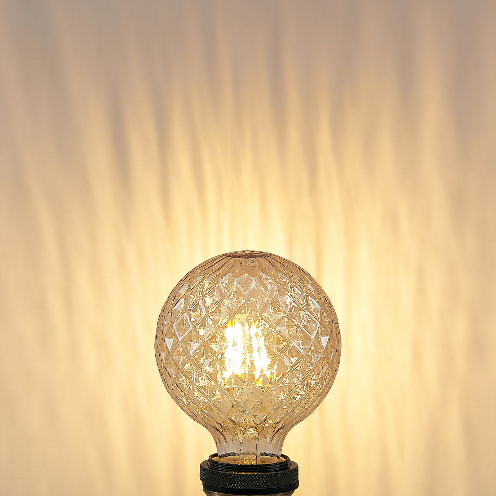 Bombilla LED 4W Amber Facet G95 Regulable E27 - Lucande
