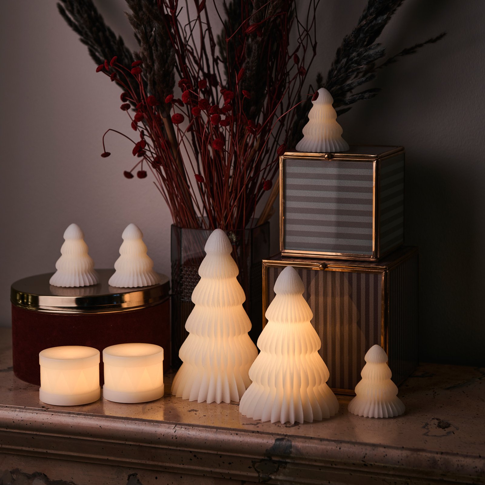 Claire LED decorative light, white wax tree 19cm