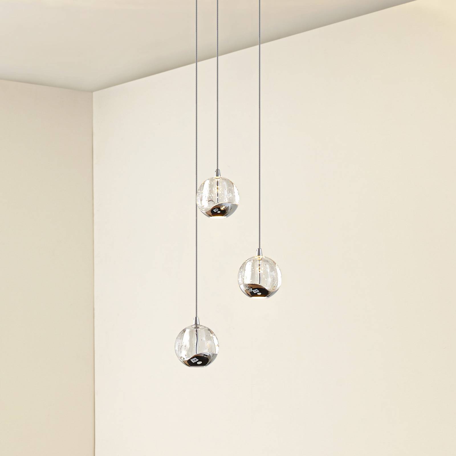 Lucande LED-Pendellampe Hayley, Ø 25 cm, 3-flg., chrom, Glas günstig online kaufen