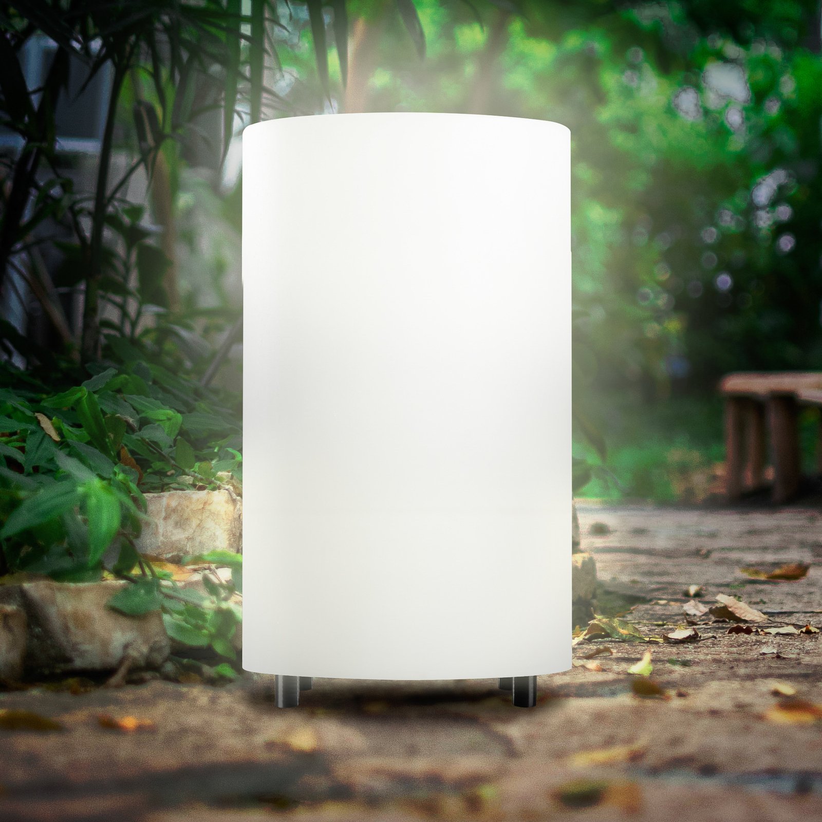 Mundan patio light