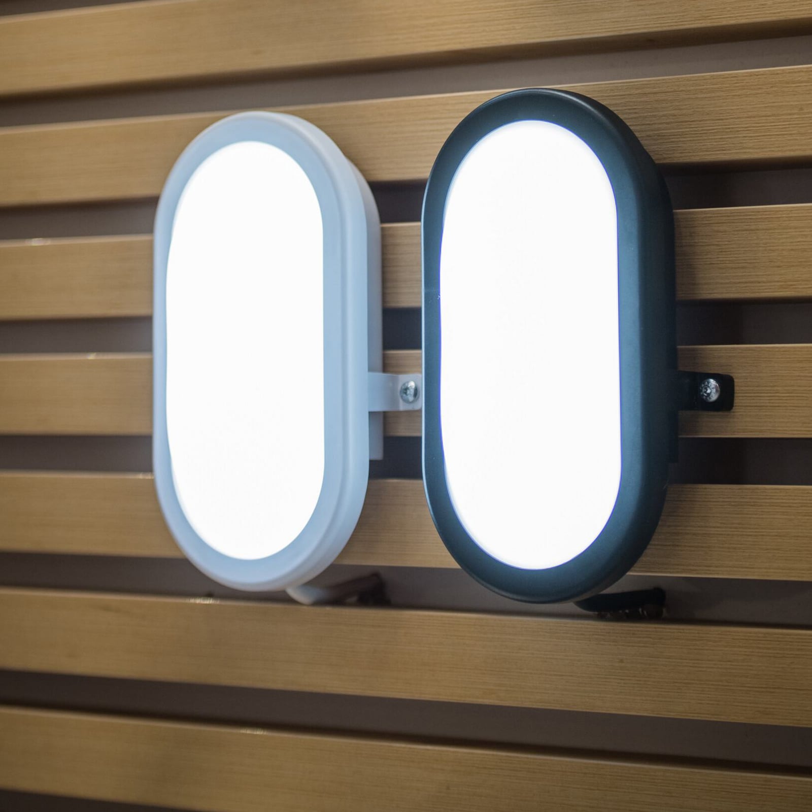 OSRAM LED-Außenwandleuchte BULKHEAD, Kunststoff, IP54