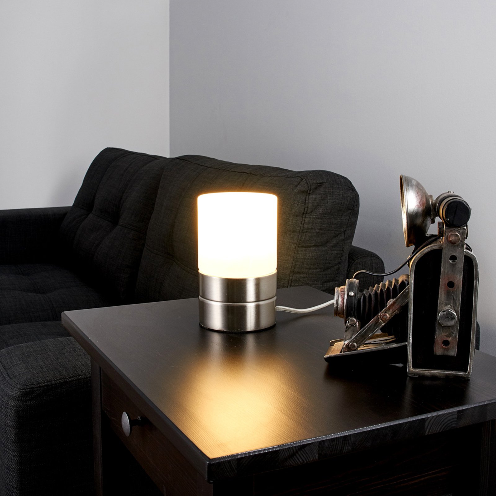 Sevda LED bordlampe i sylinderform | Lampegiganten.no De 10+ beste bildene for Lamper | lamper, lampebord, interiør