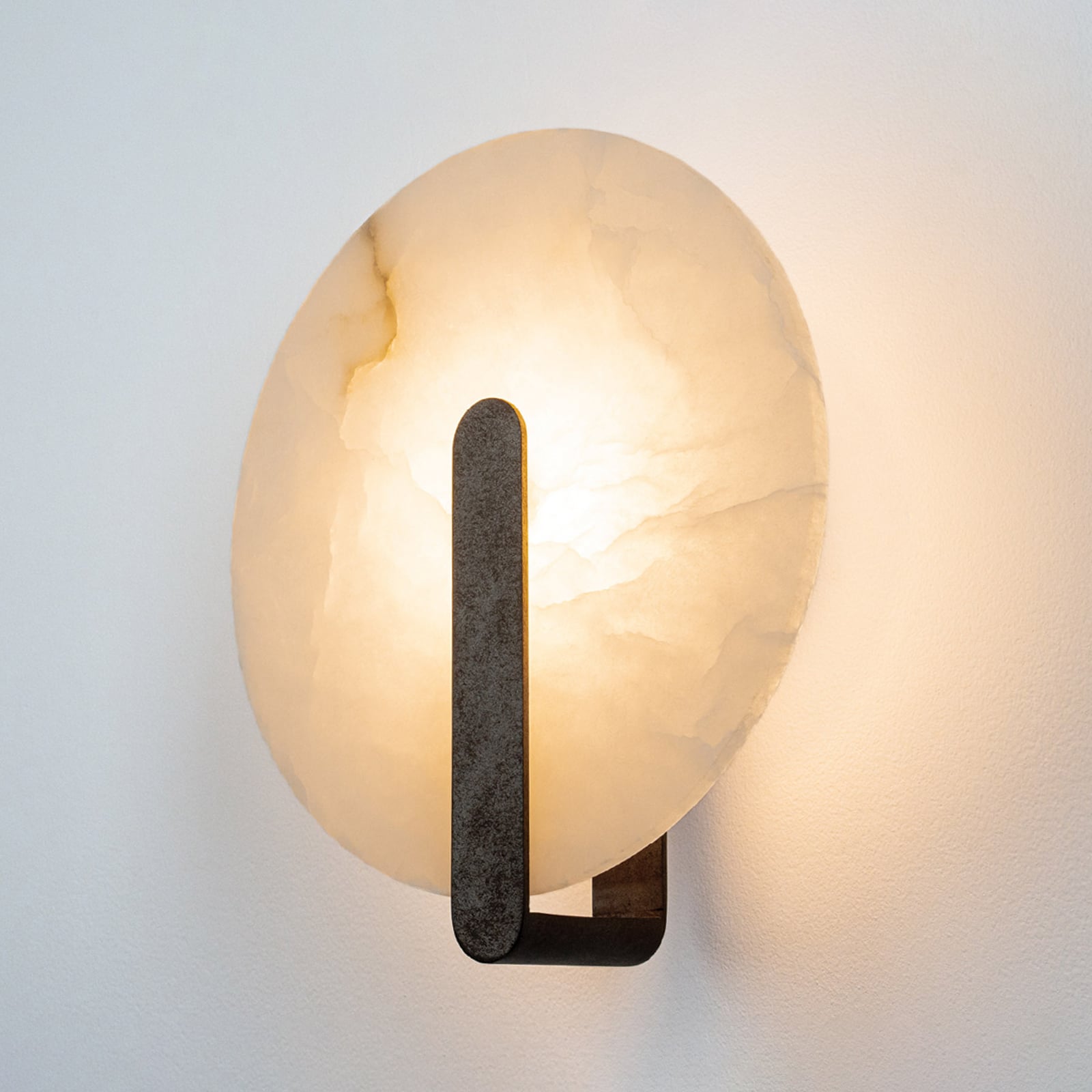 LED-vegglampe 2553, hvit/svart, Ø 25 cm, alabast