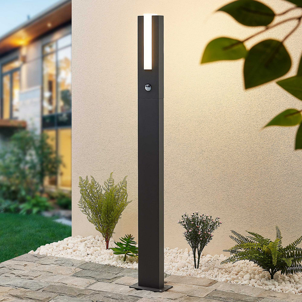 Lucande Virgalia LED Trädgårdslampa H100 w/Sensor, svart från Lucande