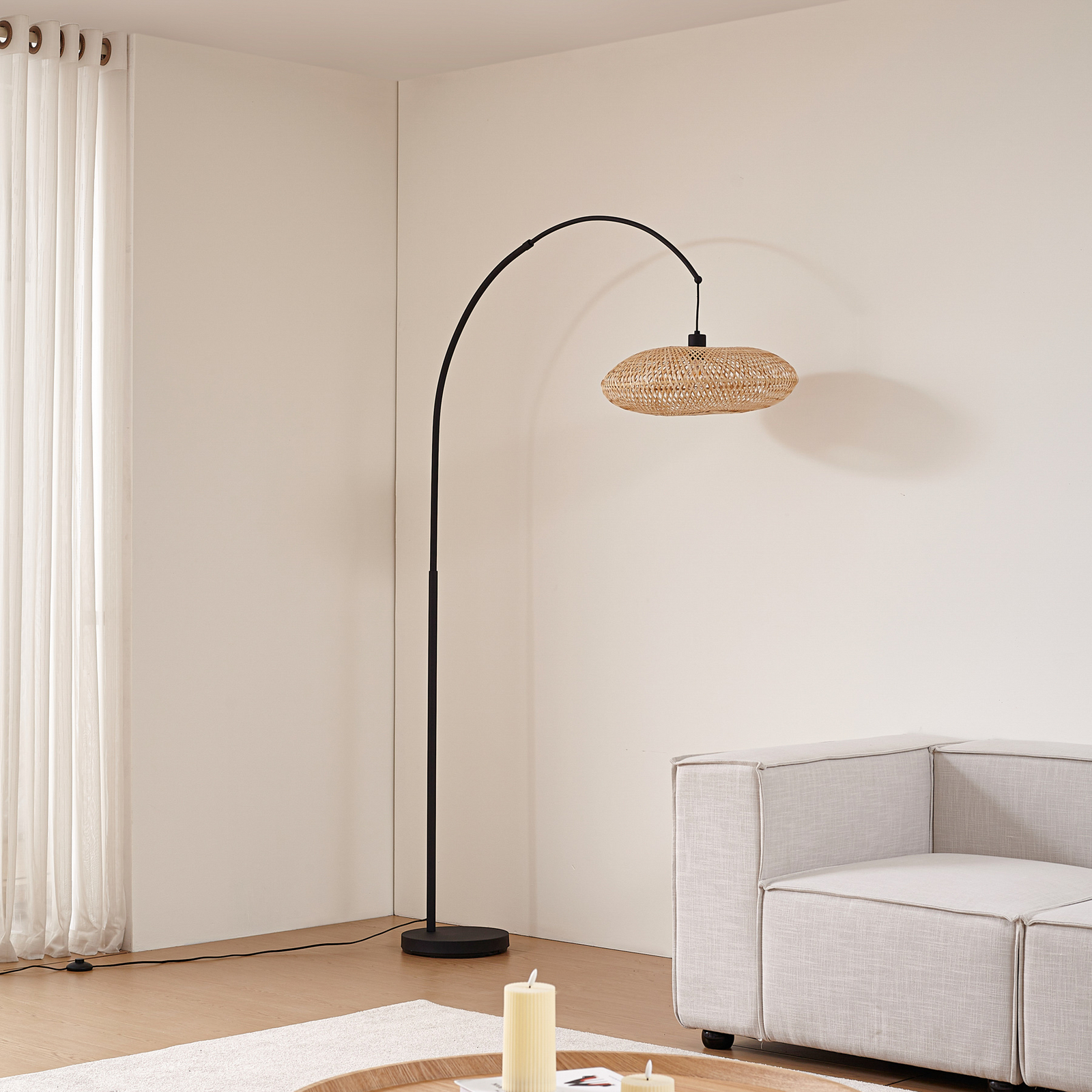 Solvian Bogenleuchte Bambus schwarz/natur - Lindby Solvian Bogenleuchte Bambus schwarz/natur - Lindby