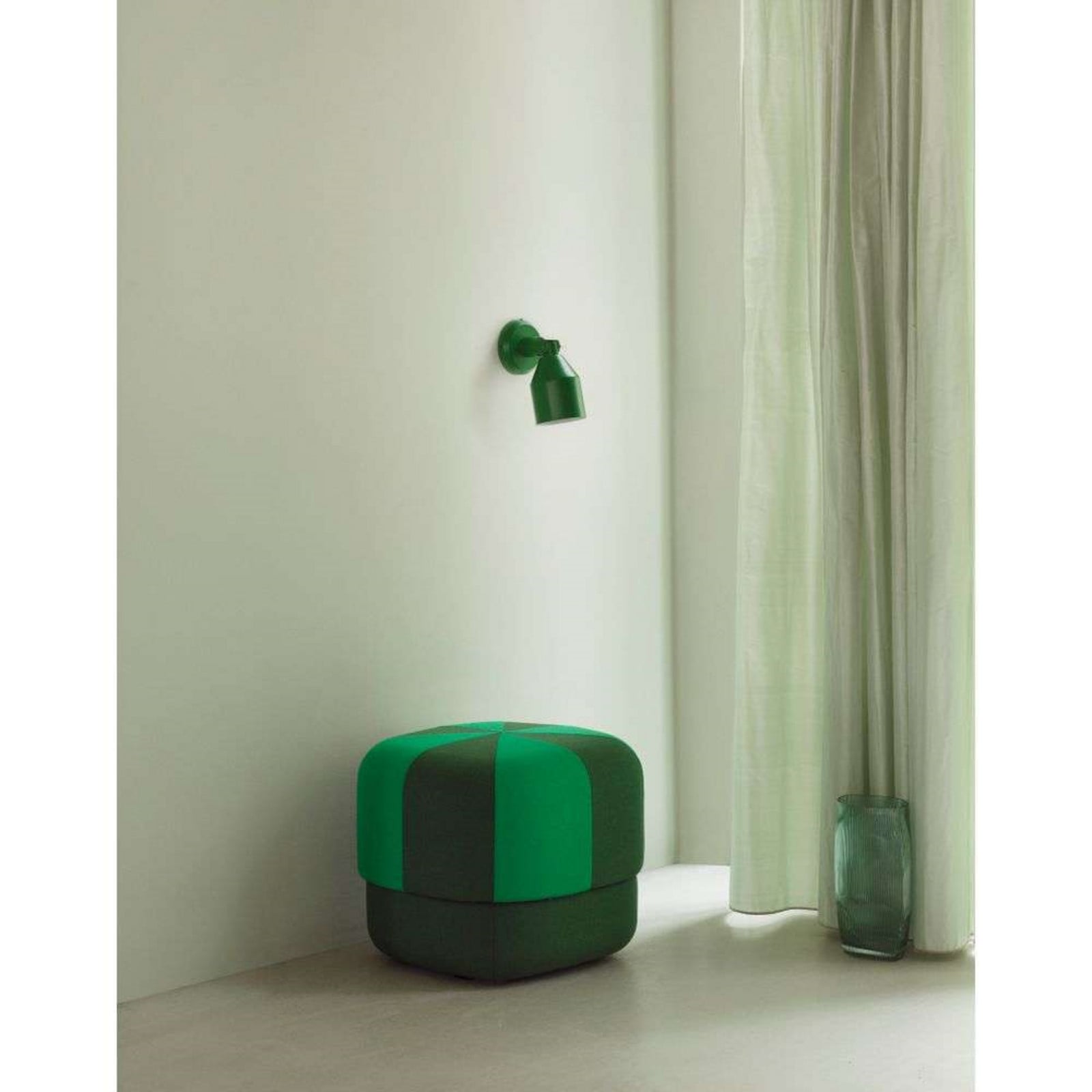 Klip Wandleuchte Green Normann Copenhagen - Wohnzimmer - Metall