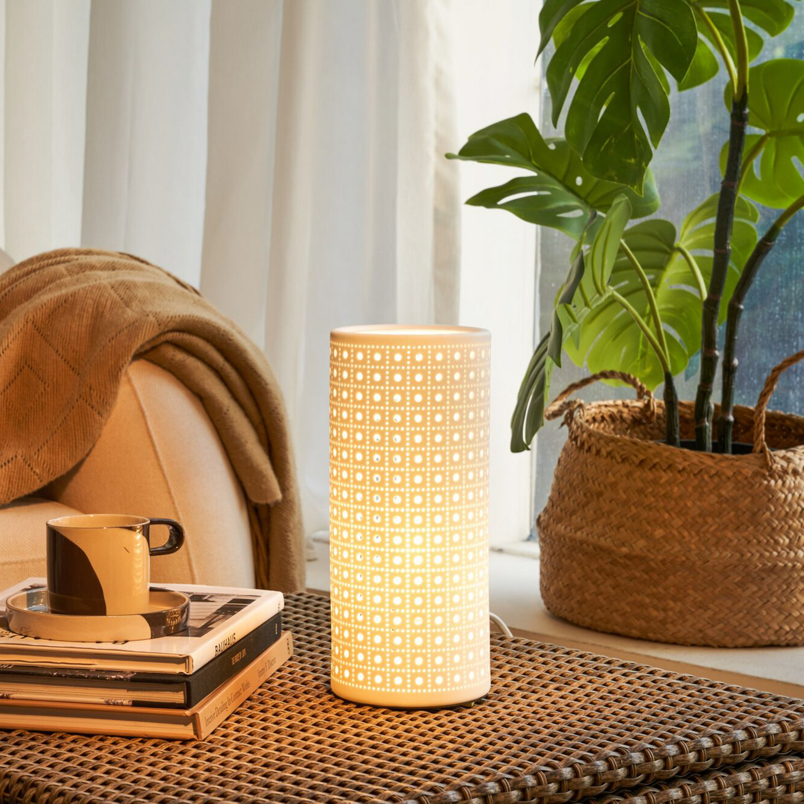 Pauleen-pöytälamppu PURE SUNKISS, valkoinen, korkeus 27 cm, posliini