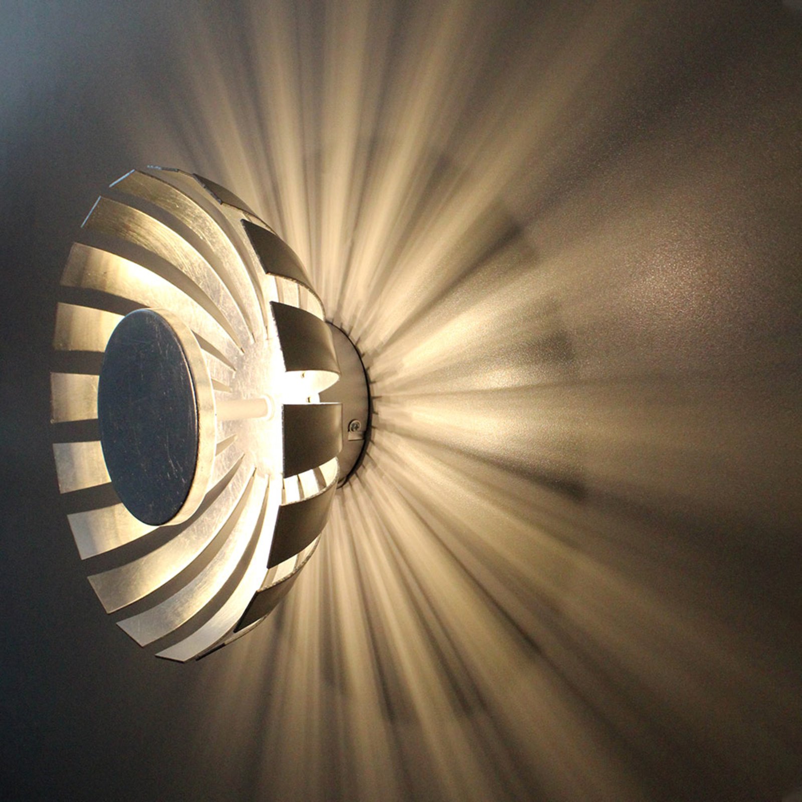LED-seinävalaisin Flare Medium, hopea