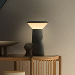 Lampa stołowa LED z akumulatorem Pilia, antracytowa, wysokość 24 cm, IP44