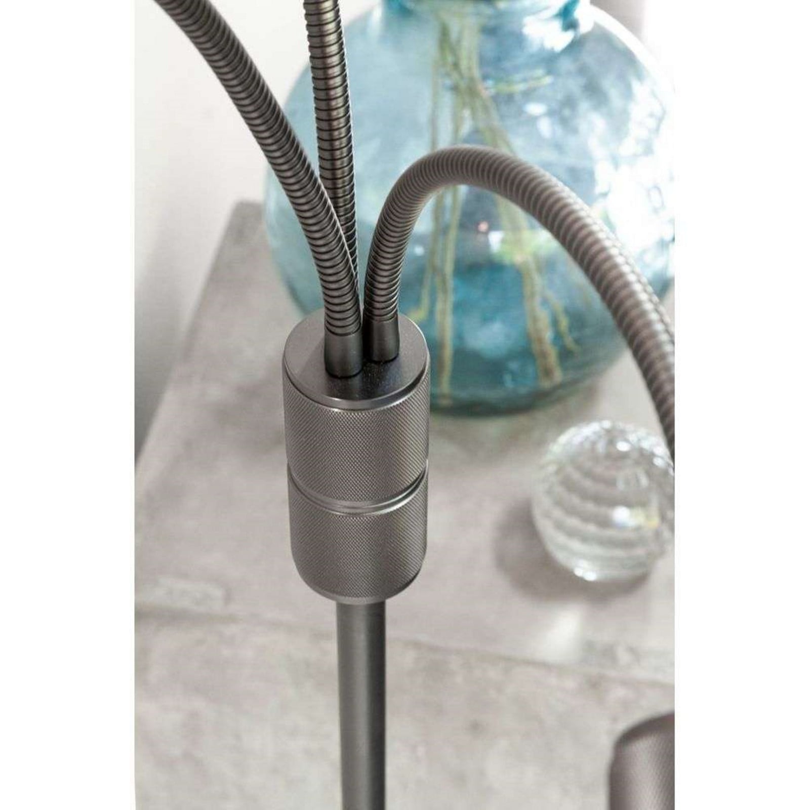 Halo Golvlampa 3 Gun Black/Marble Halo Design - Vardagsrum - Metall