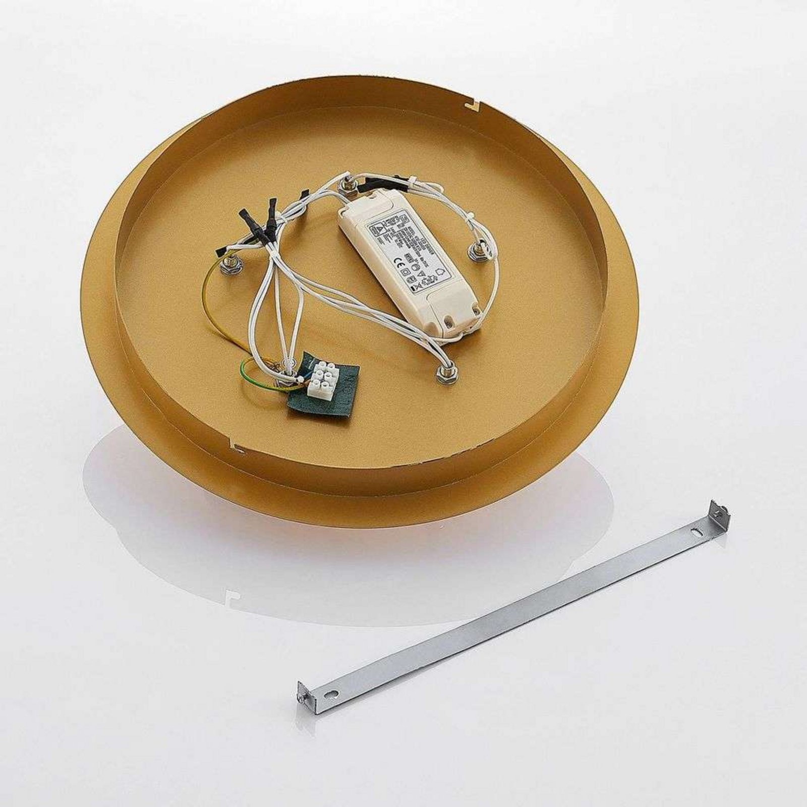 Casni LED Loftlampe Black/Gold - Lindby