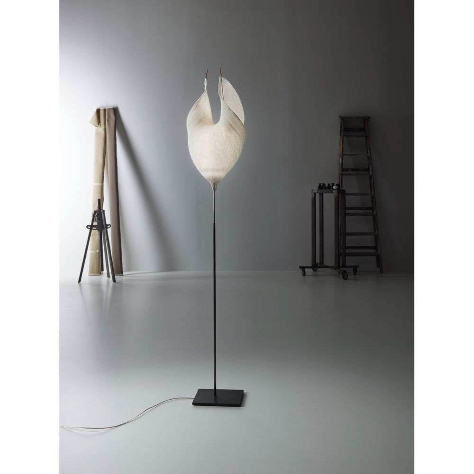 Babadul LED Gulvlampe Natural White/Anthracite - Ingo Maurer