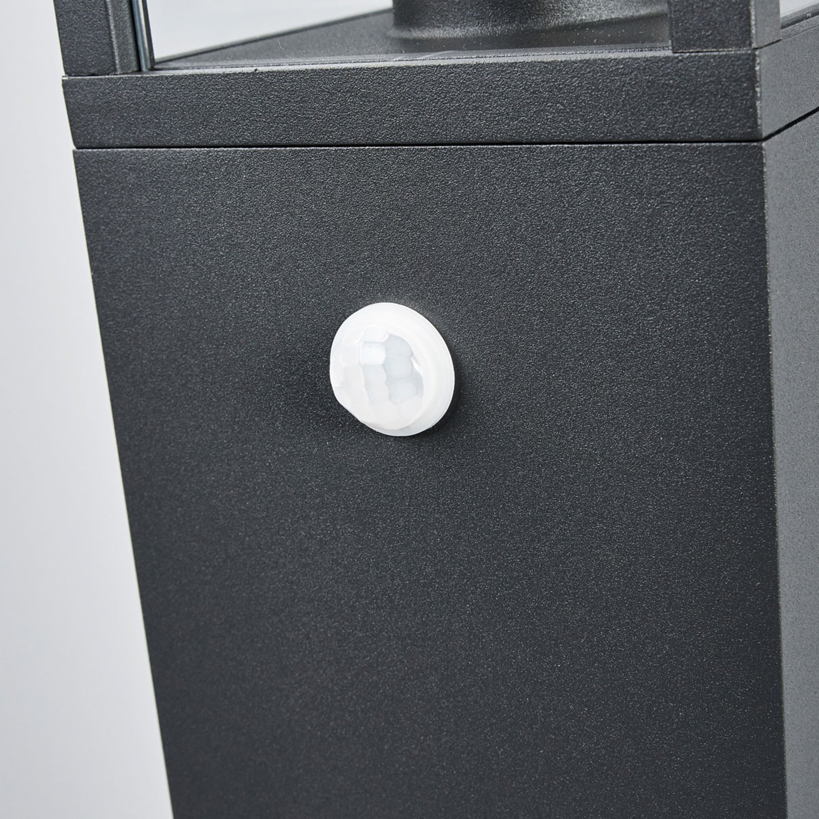 Klemens Short Candeeiro de Jardim Exterior IP54 com Sensor Graphite - Lucande