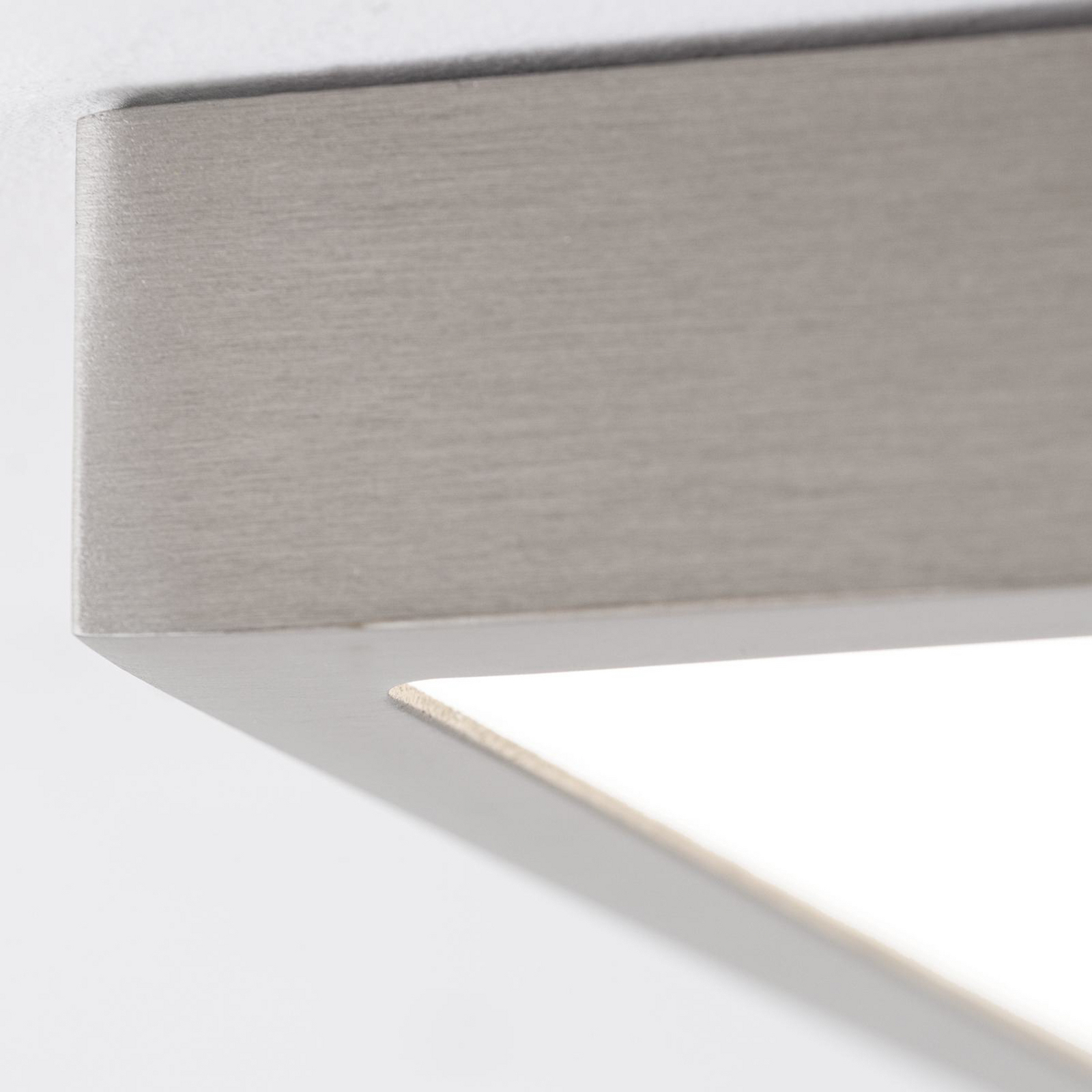 LED ceiling lamp Disc nickel-coloured satin finish, length 14 cm CCT