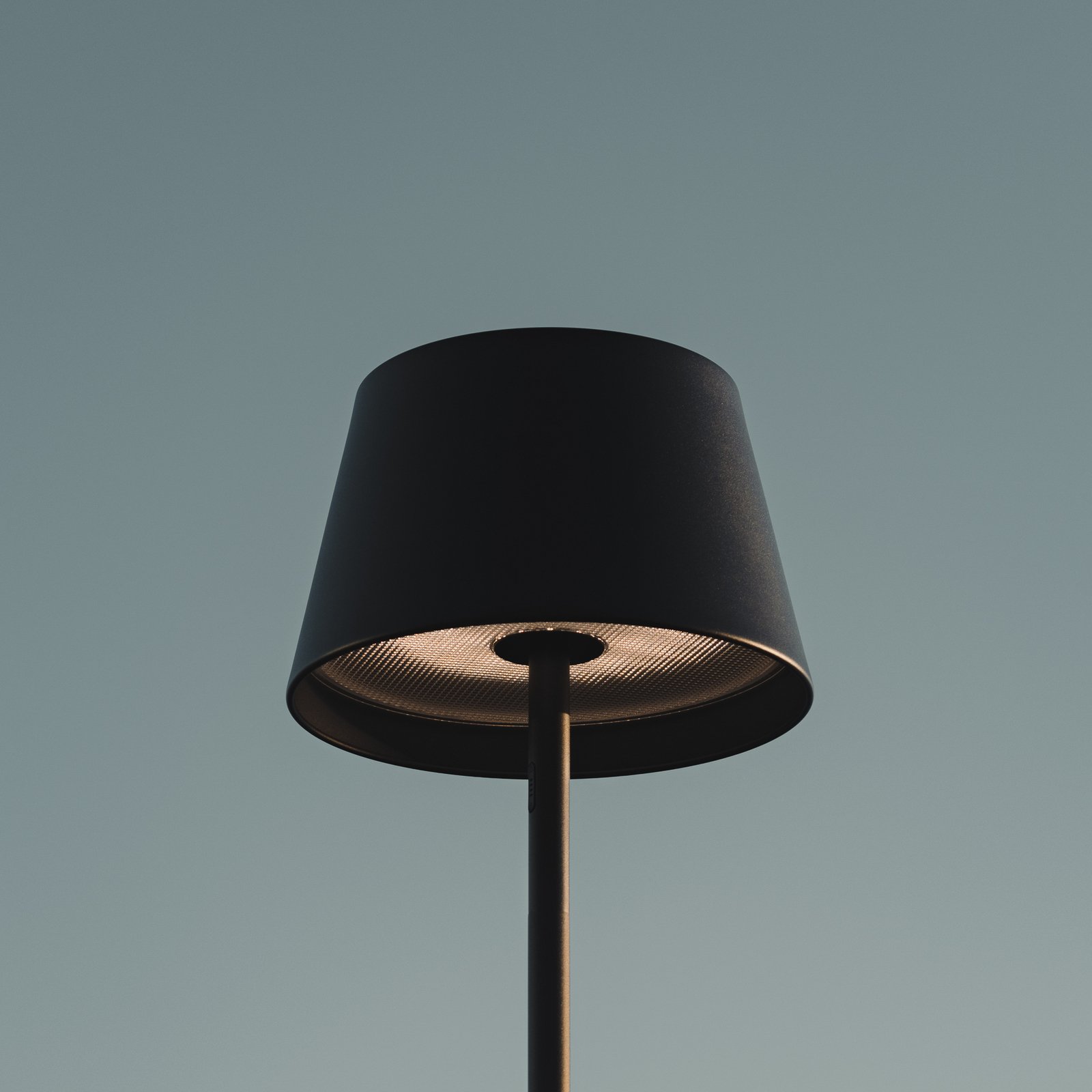 LOOM DESIGN Candeeiro de pé recarregável LED Modi, CCT, RGB, preto