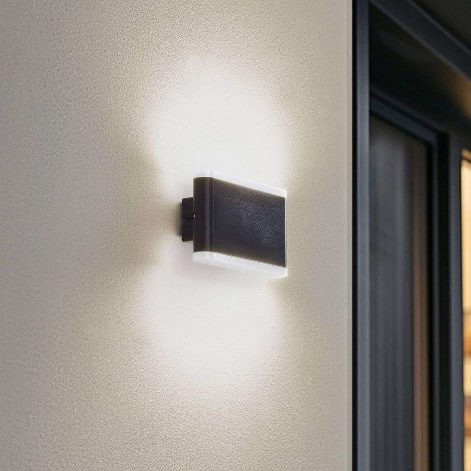 Elvi LED Smart Draußen Wandleuchte Schwarz - Lindby