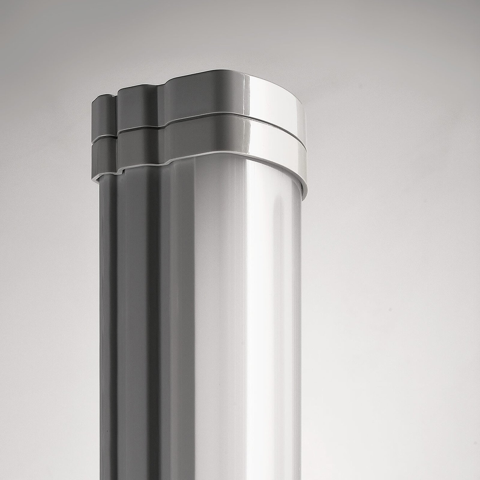 Tri Proof LED svjetiljka otporna na vlagu 69,6 cm, 16,8 W