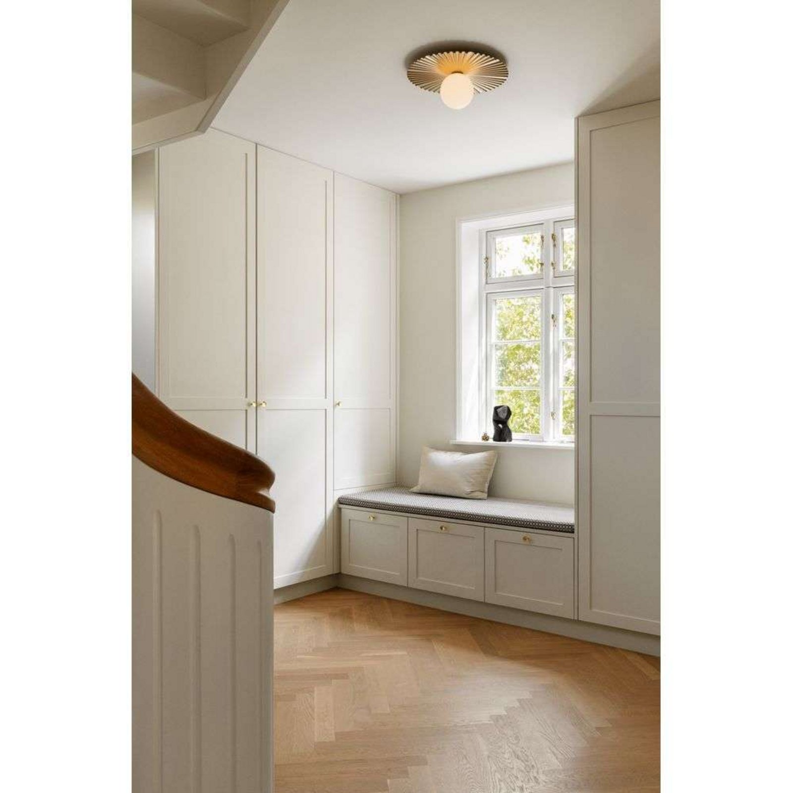 Liila Muuse Wall/Ceiling Lamp IP44 Medium Nordic Gold/Opal - Nuura