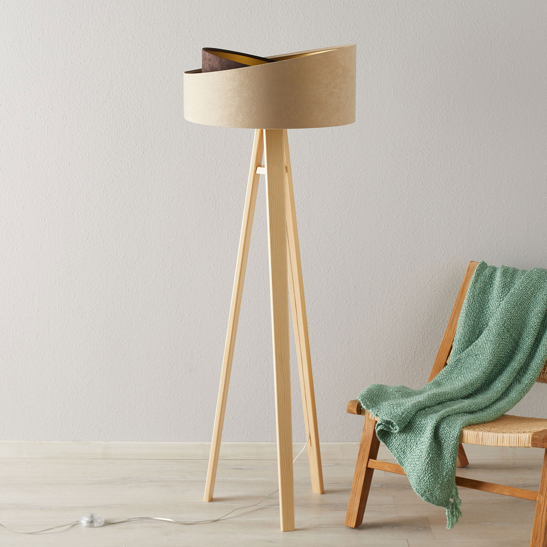 Maco Design Arianna floor lamp in a layered look, for Living / Dining Room, wood, fabric, E27, 60 W, energy efficiency: A++, H: 140 cm