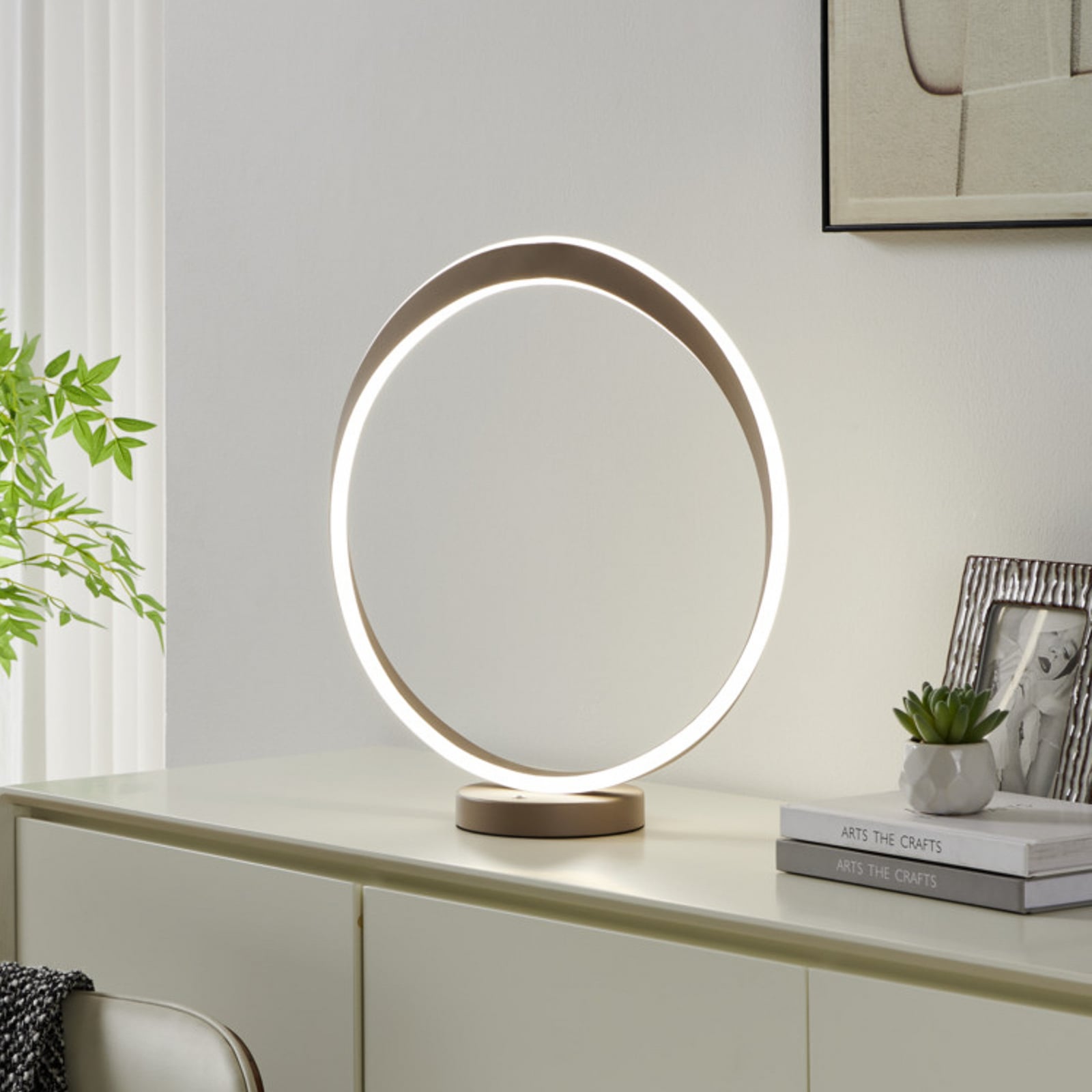 Lampe de table LED EGLO CAMEROTA, beige, hauteur 44 cm, CCT, à intensité Lampe de table LED EGLO CAMEROTA, beige, hauteur 44 cm, CCT, à intensité