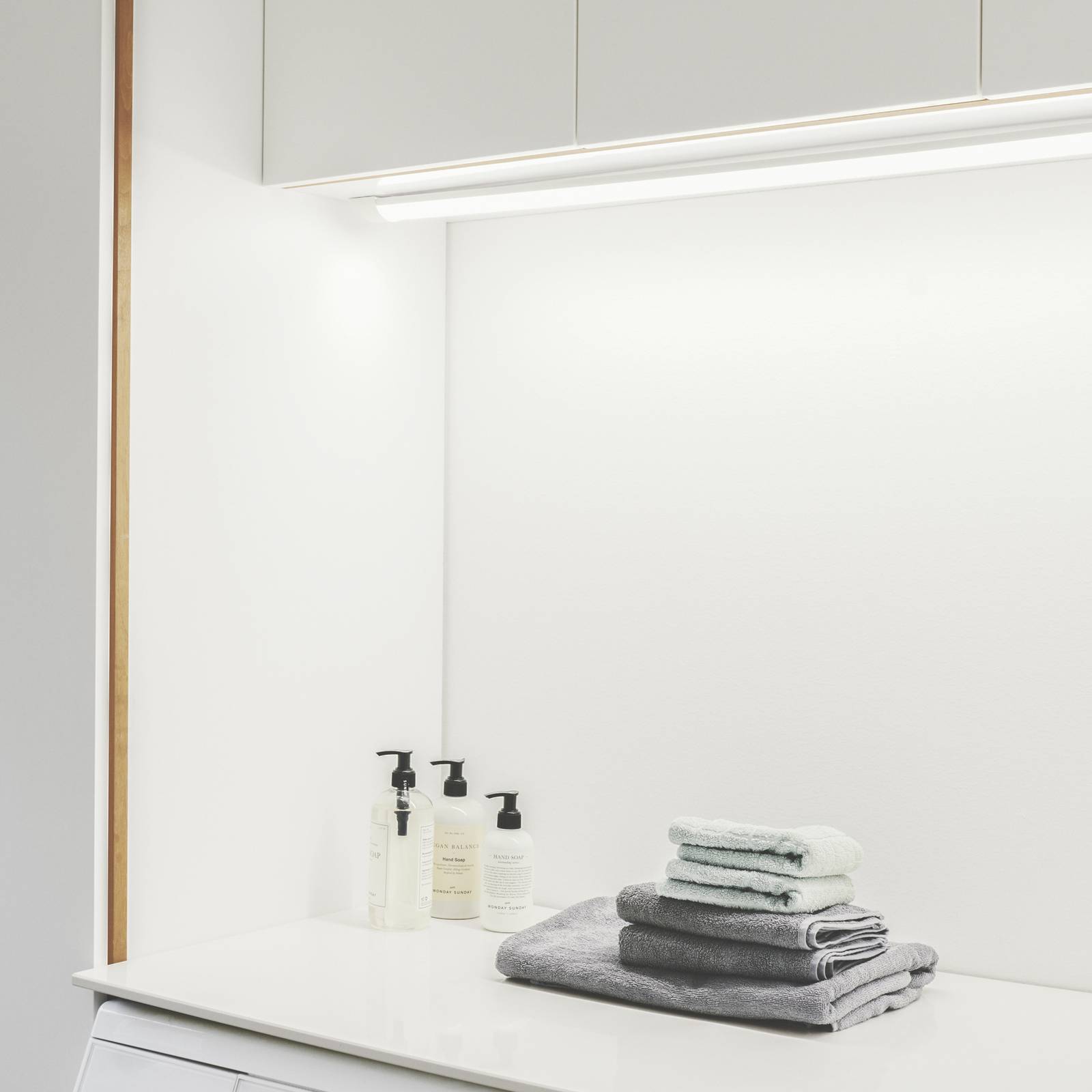 Nordlux Réglette lumineuse LED Glendale, 119 cm, IP20, plastique, blanc