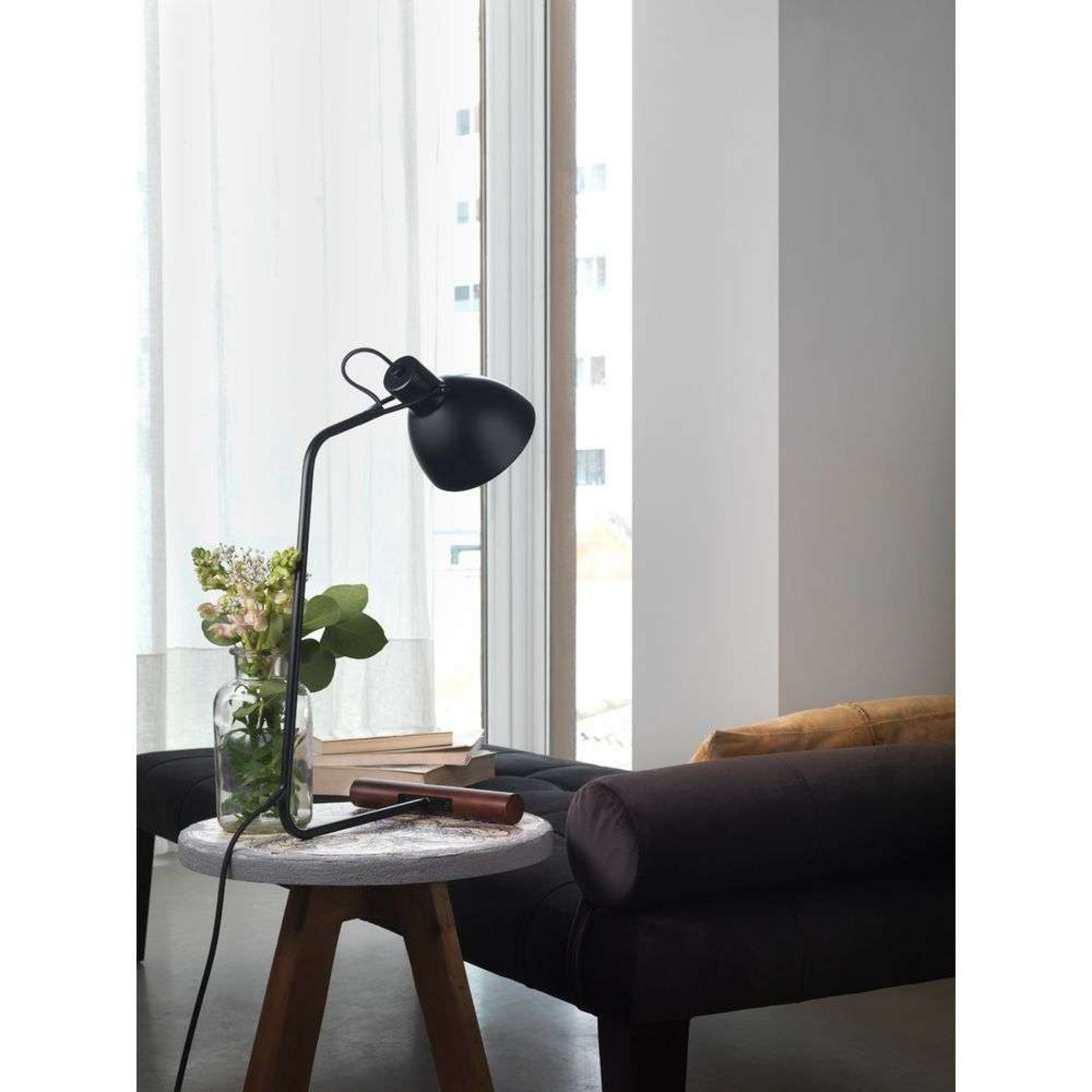 Aito Table Lamp Black/Walnut - Aromas del Campo