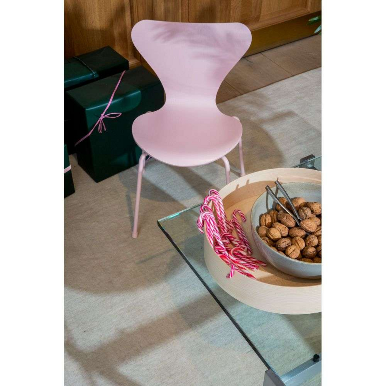 Series 7™ Children's Chair Wild Rose - Fritz Hansen