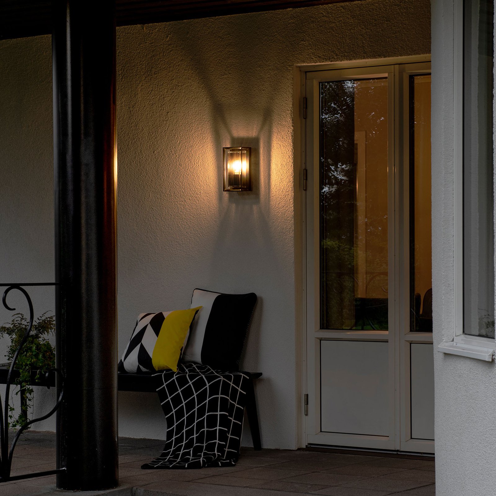 Brindisi outdoor wall light