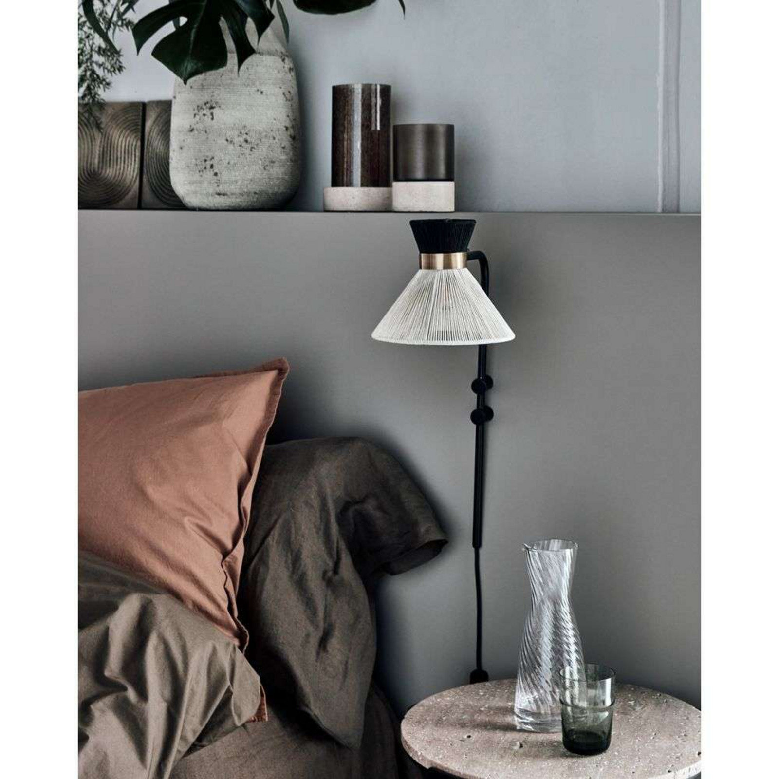 Alternativ bild 1 för House Doctor - Cord Vägglampa Svart