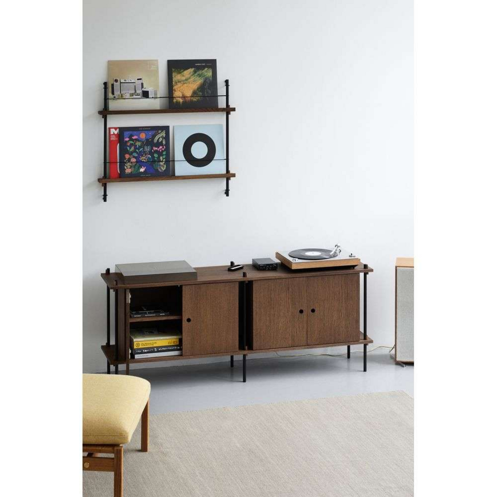 Magazine Shelving Smoked Oak/Black - Moebe