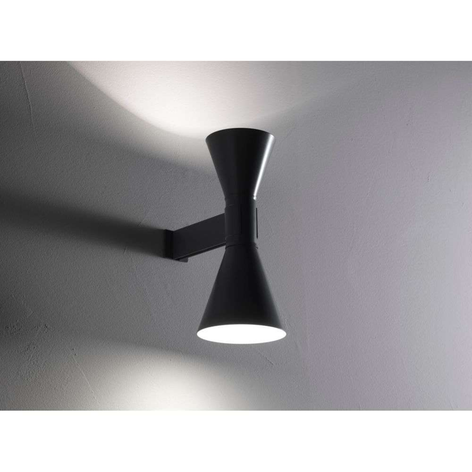 Applique de Marseille Wall Lamp Black - Nemo Lighting